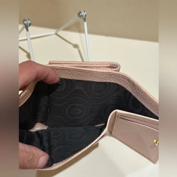 Gucci Marmont Calfskin Pebbled Leather Trifold Wallet